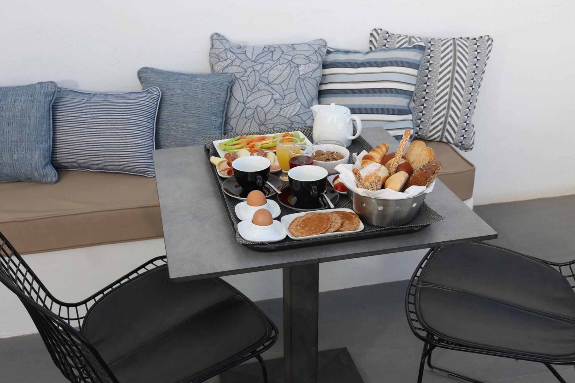 Amity Suites - Adults Only Fira (Santorini) Quarto foto